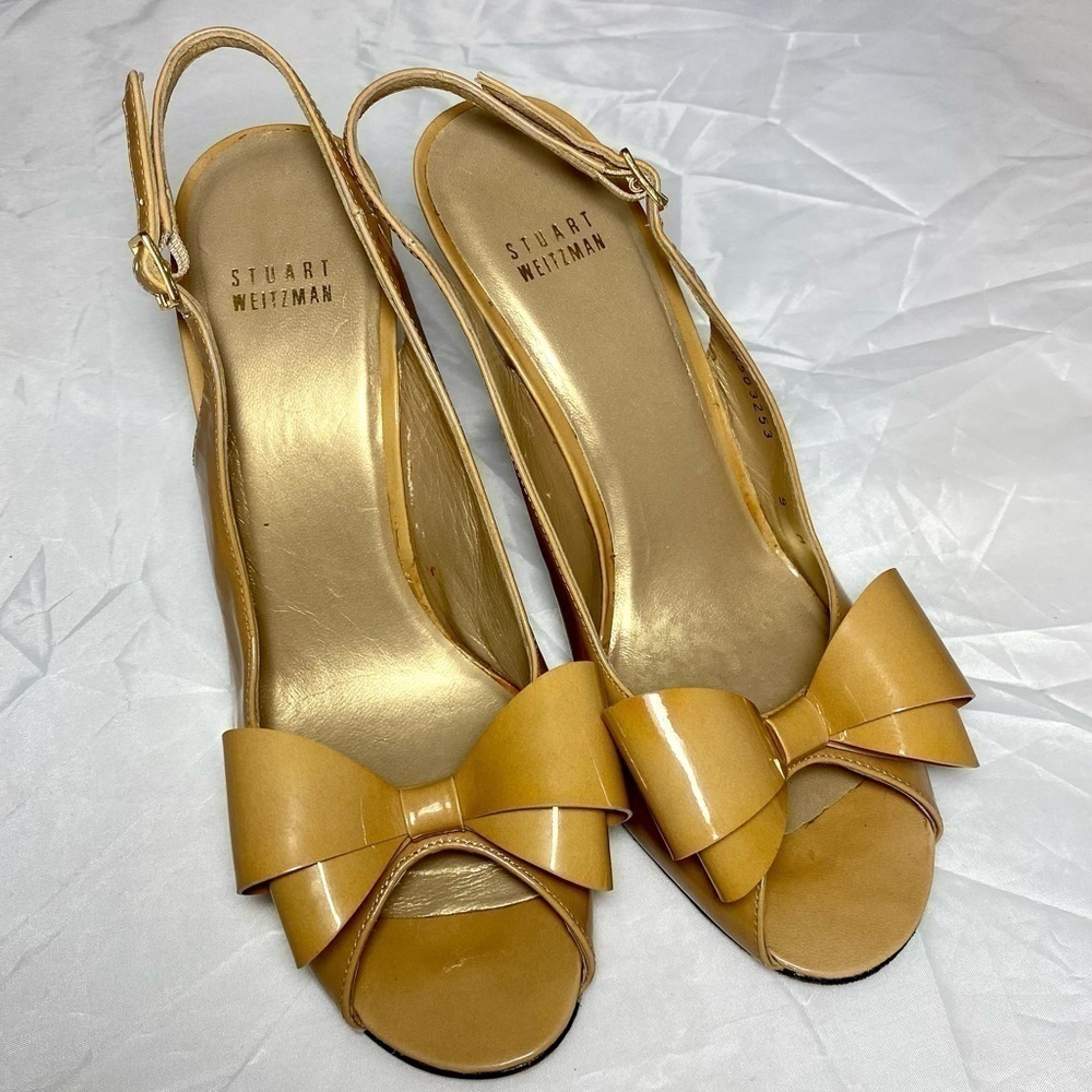 Stuart Weitzman patent leather sling back peep toe heels with bow size 9